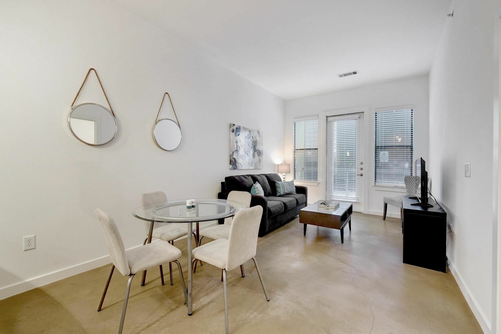Hip Downtown Suite By Austinstays Exterior foto