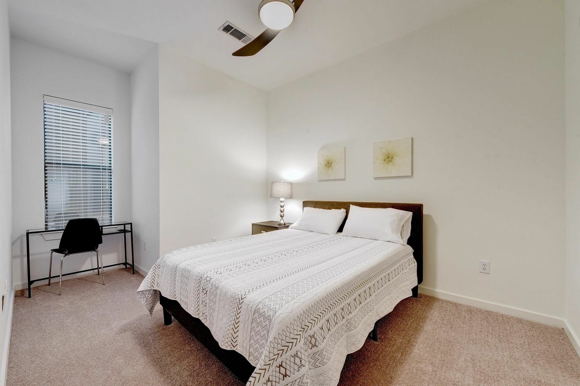 Hip Downtown Suite By Austinstays Exterior foto